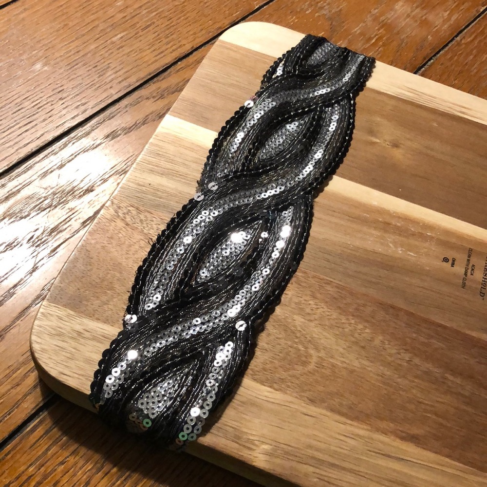 Black sequined head band